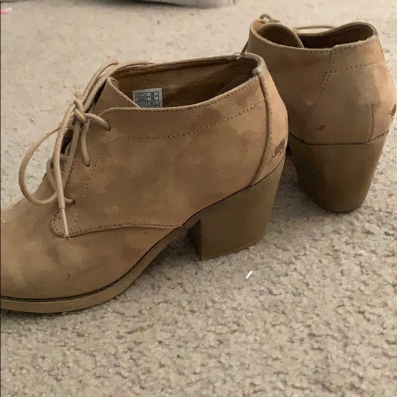 booties - Picture 3 of 3